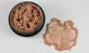 Blonde Ambition - A shimmering neutral gild